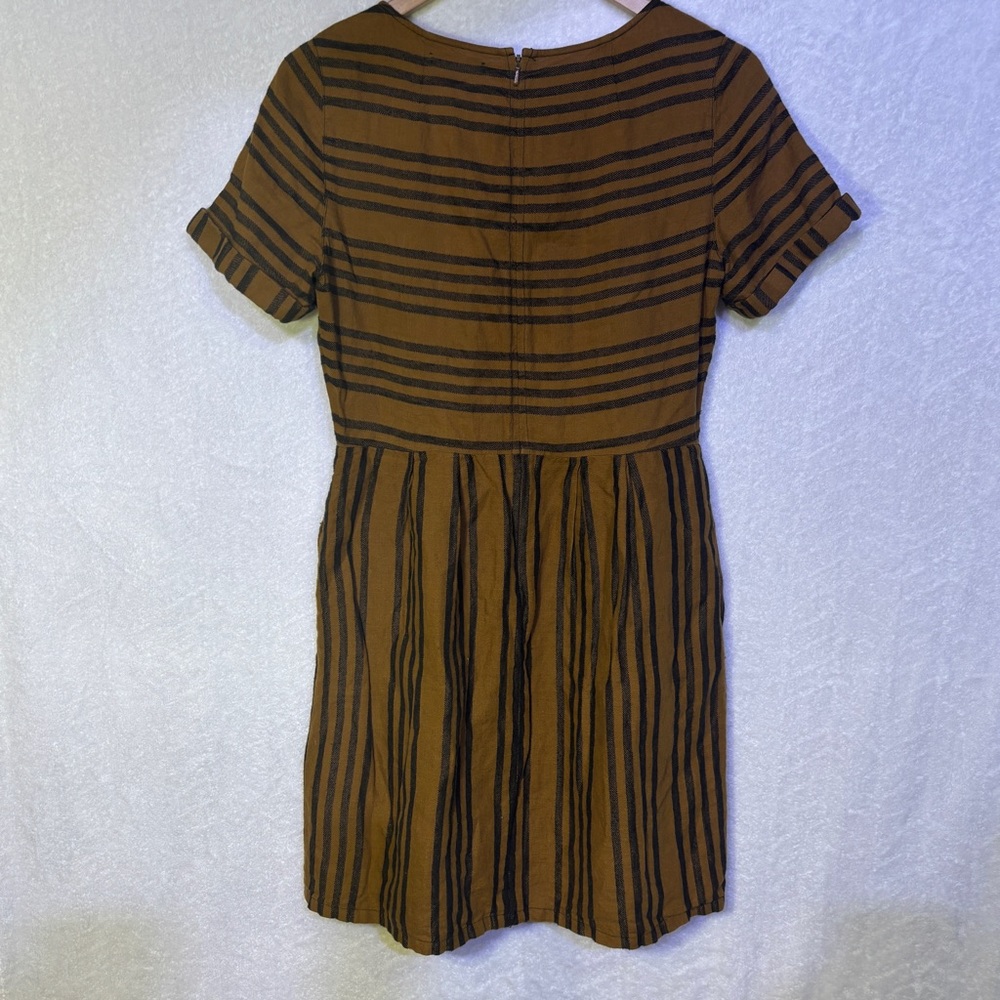 Broadway & Broome - Mustard Yellow and Black Pleated A-Line Mini Dress - Picture 5 of 8